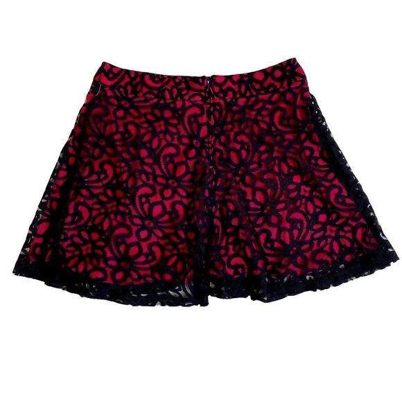 A. Byer Embossed Floral Lace Skirt Sz 11 - Picture 2 of 4